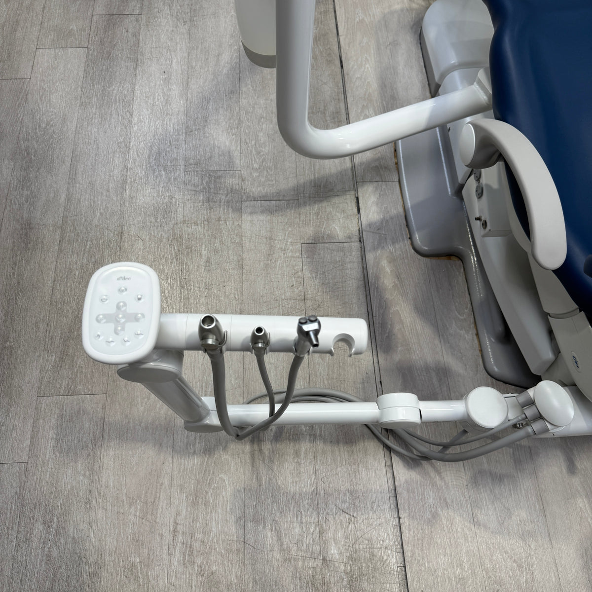 A‑dec 511R/532R Dental Chair Package