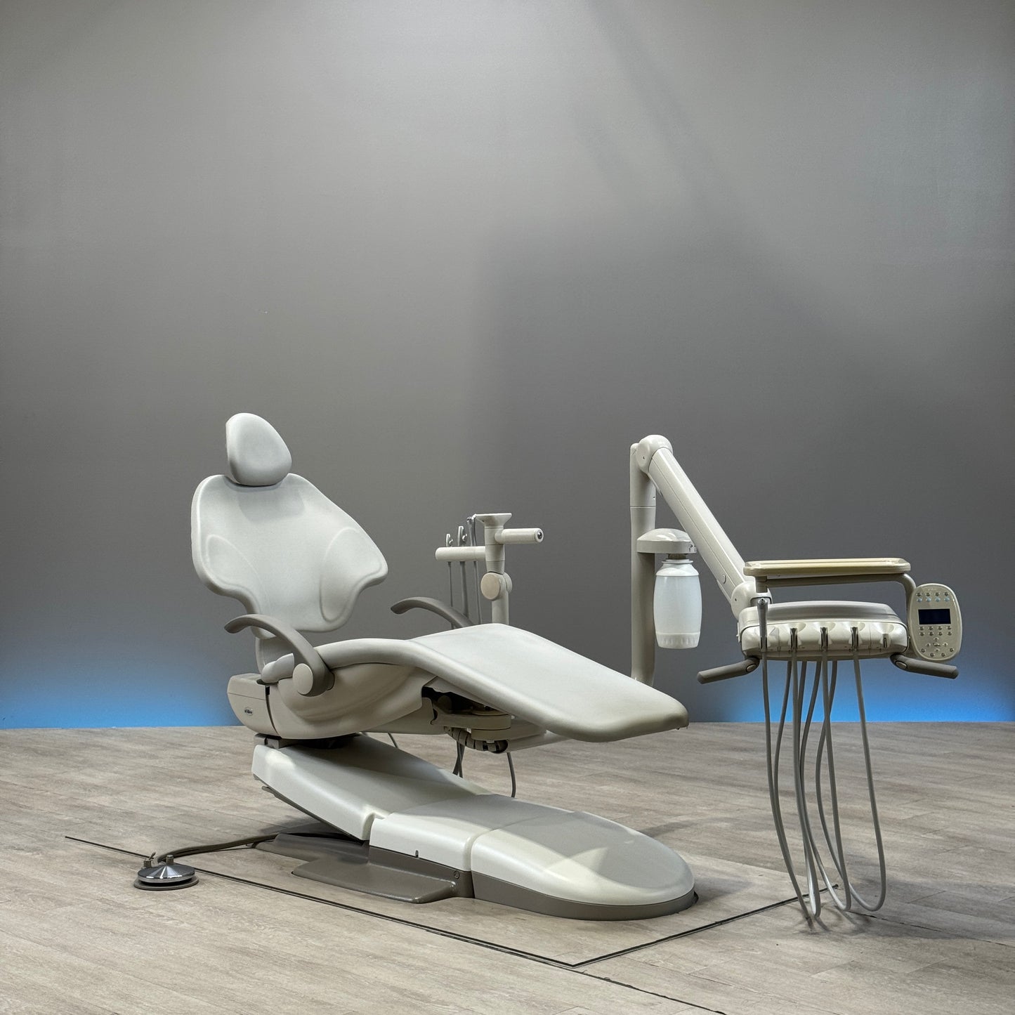 A‑dec 511R/532R Dental Chair Package