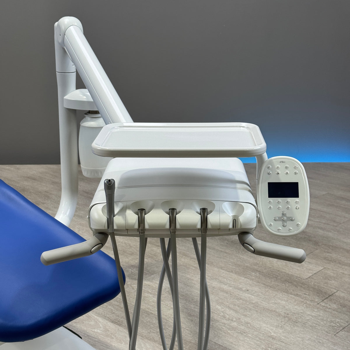 A‑dec 511R/532R Dental Chair Package