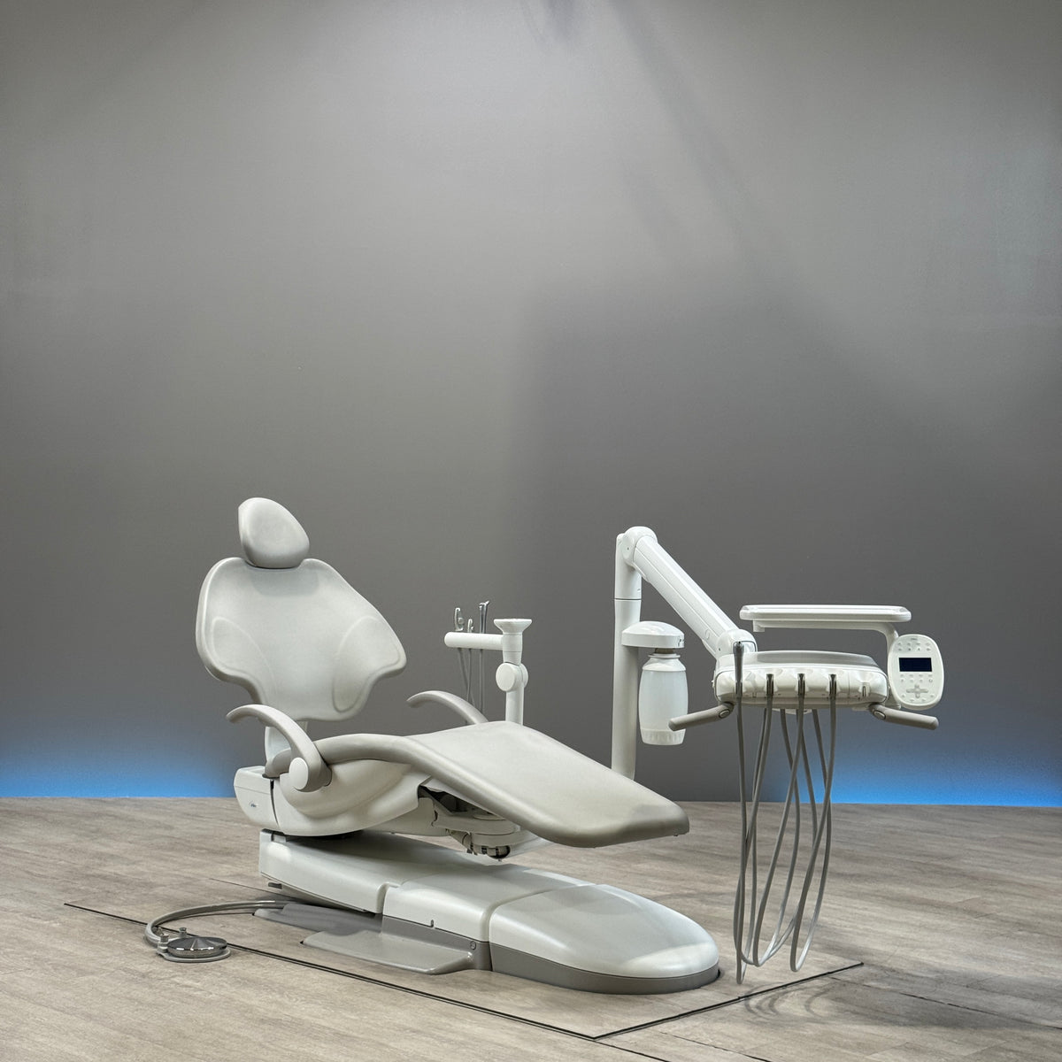 A‑dec 511R/532R Dental Chair Package