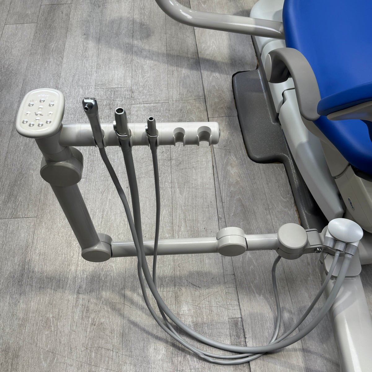 A‑dec 511R/532R Dental Chair Package