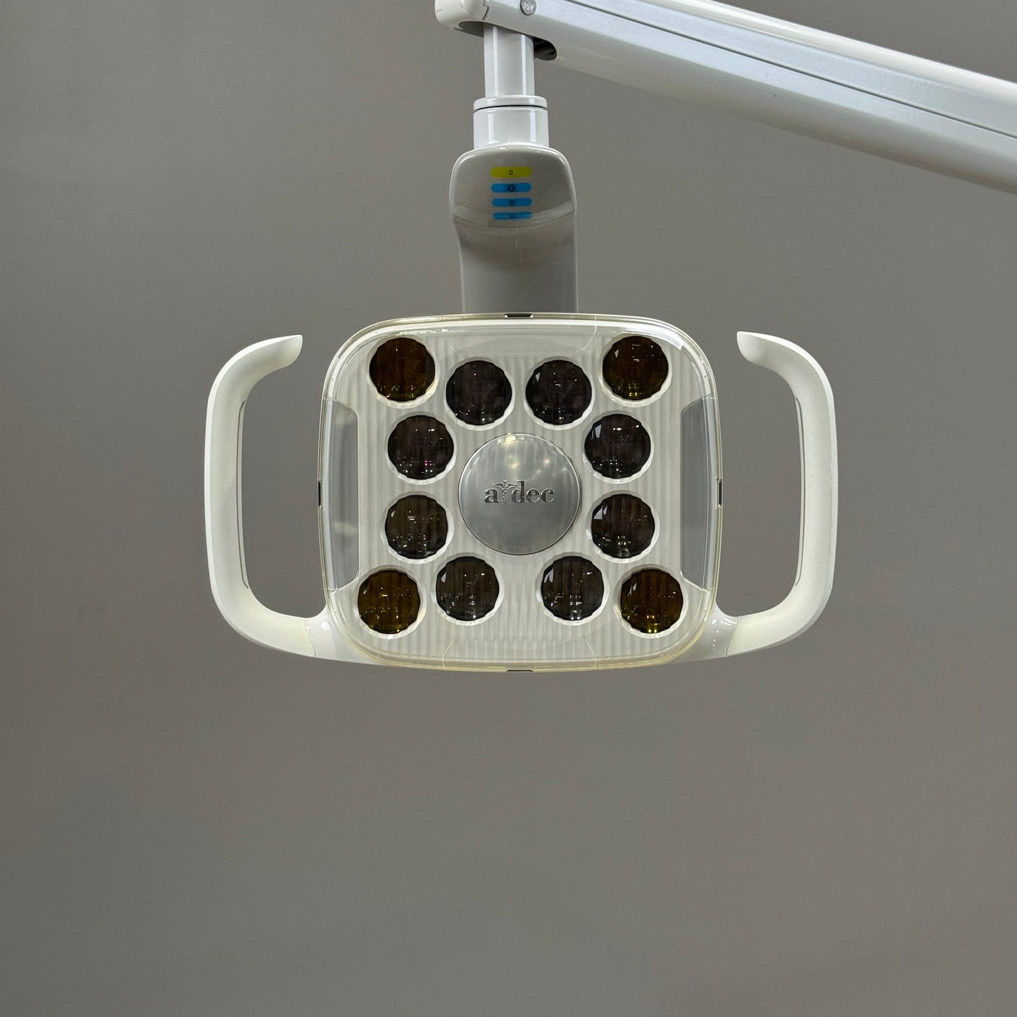 Ensemble chaise dentaire A‑dec 511R/332R