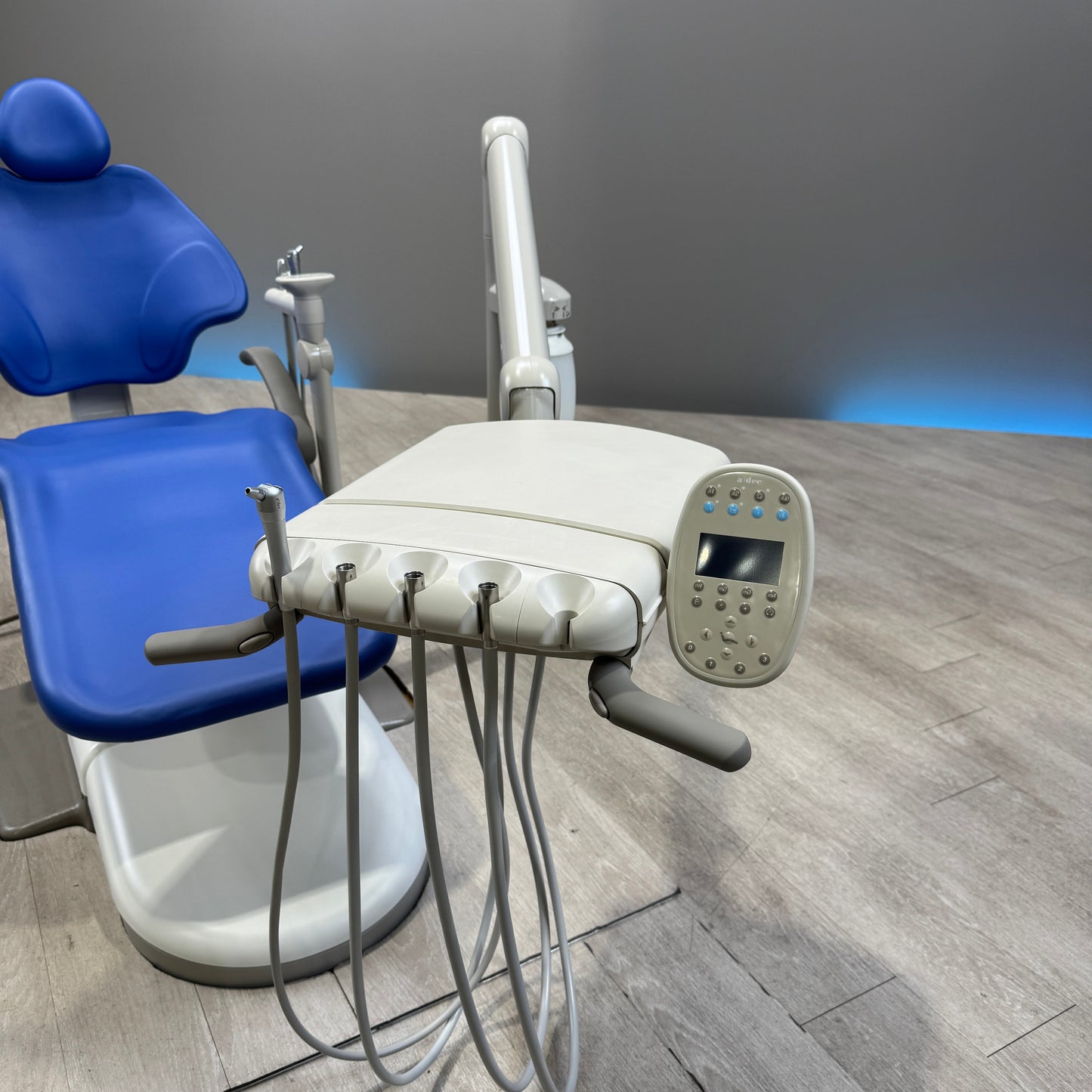 A‑dec 511R/532R Dental Chair Package