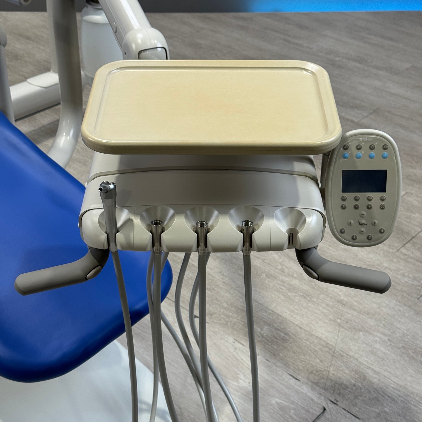 A‑dec 511R/532R Dental Chair Package