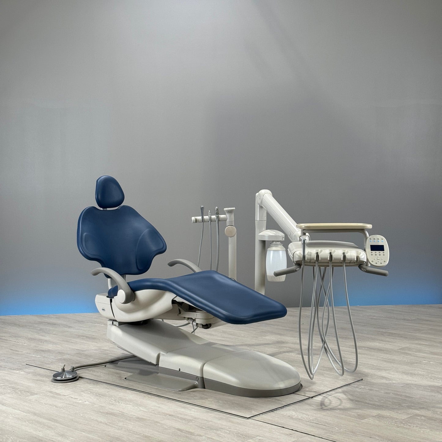 A‑dec 511R/532R Dental Chair Package