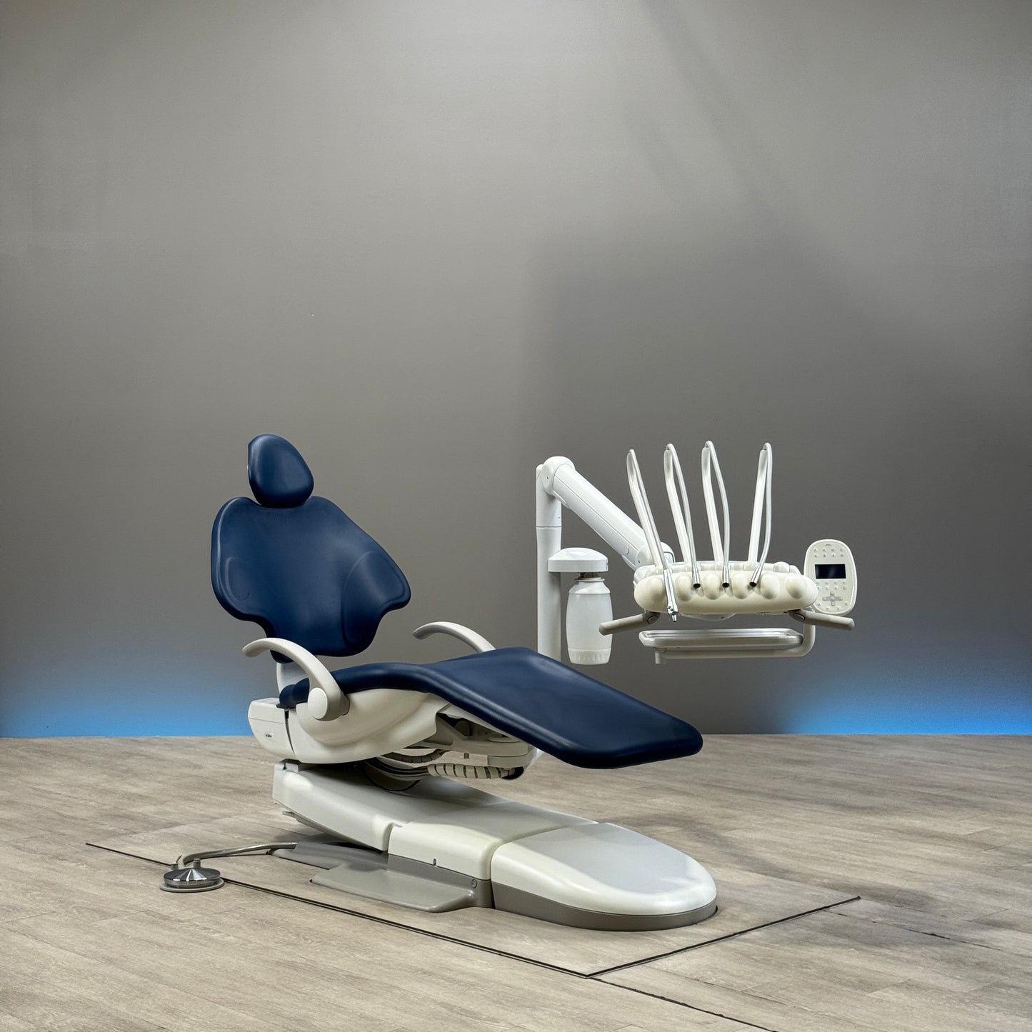 A‑dec 511R/533R Dental Chair Package