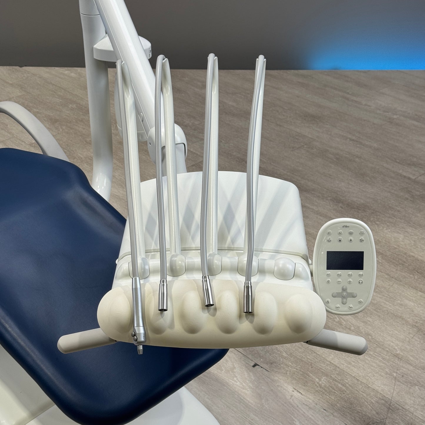 A‑dec 511R/533R Dental Chair Package