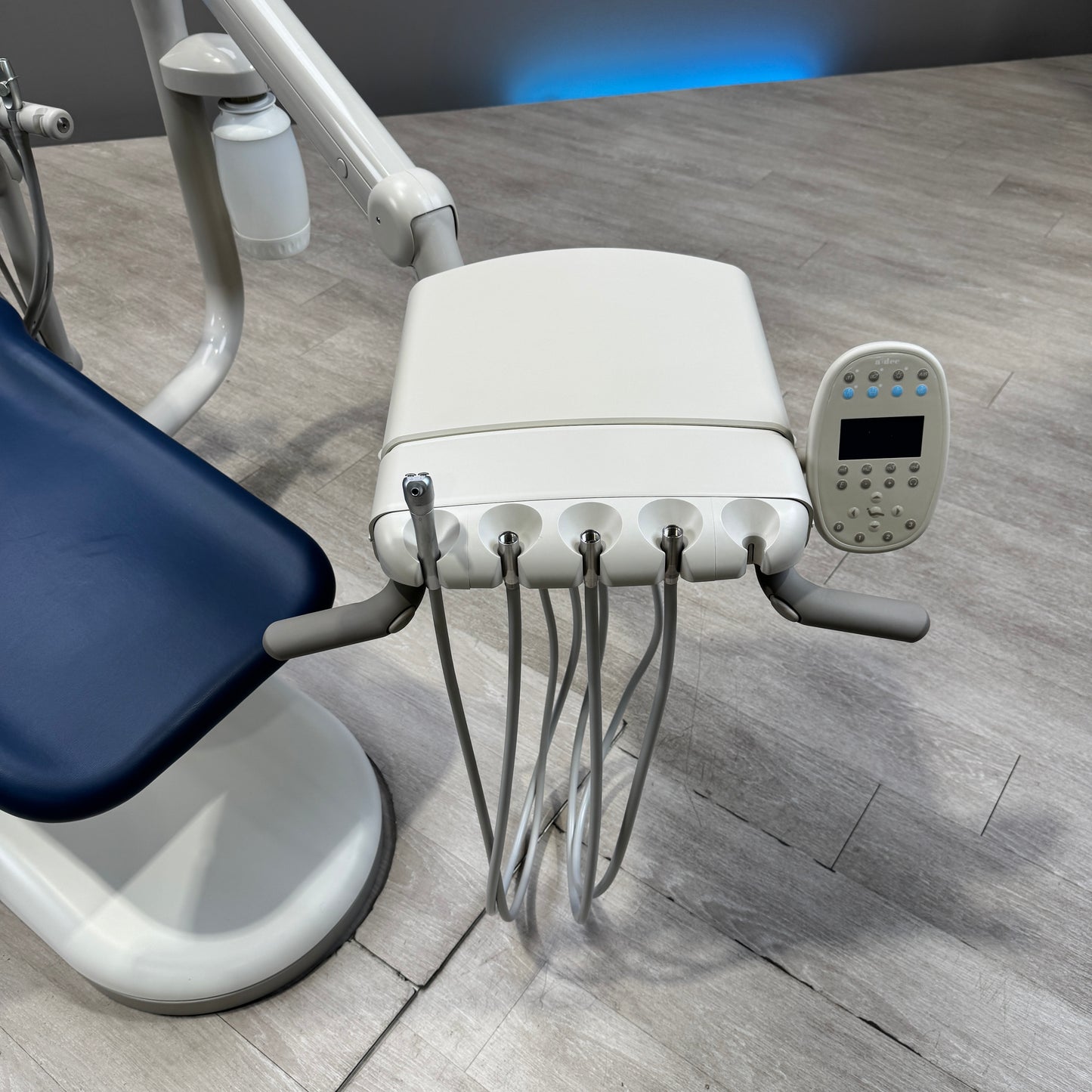 A‑dec 511R/532R Dental Chair Package