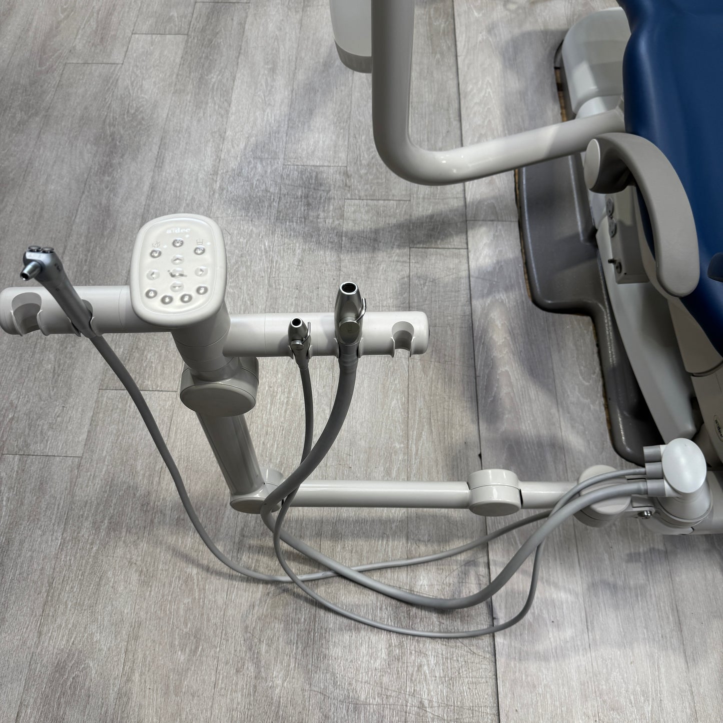 A‑dec 511R/532R Dental Chair Package