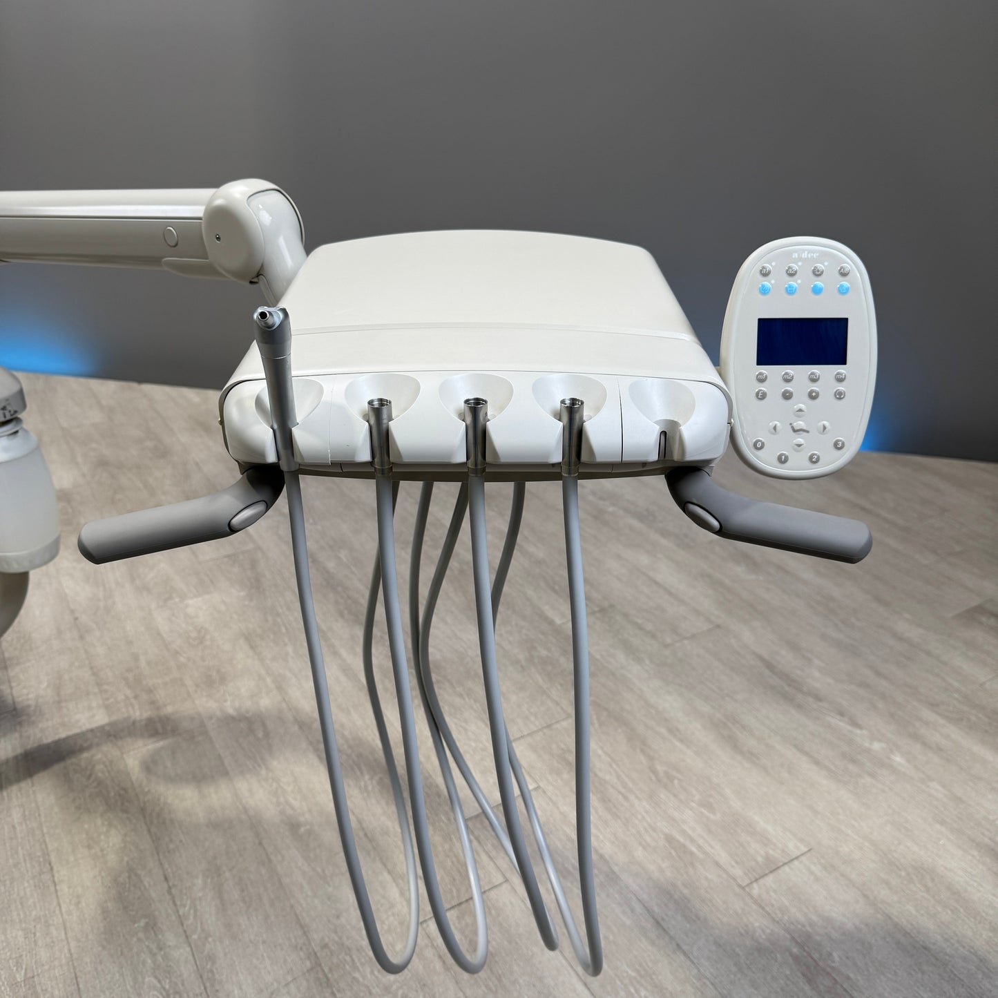A‑dec 511R/532R Dental Chair Package