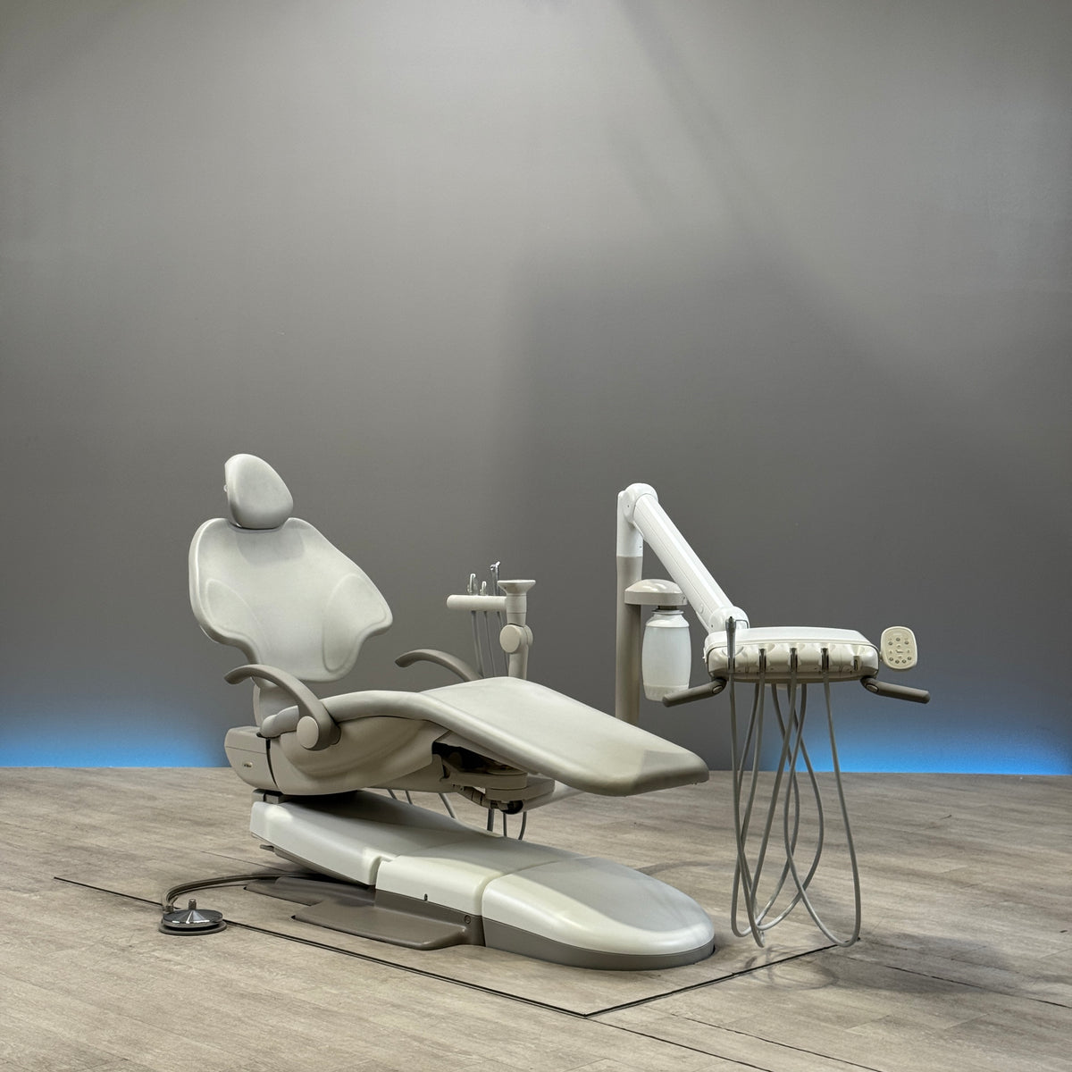 A‑dec 511R/532R Dental Chair Package