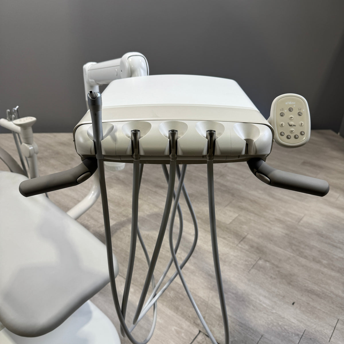 A‑dec 511R/532R Dental Chair Package
