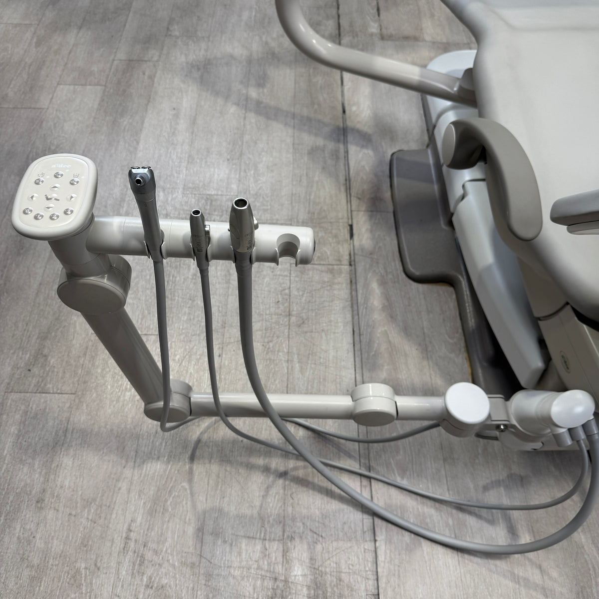 A‑dec 511R/532R Dental Chair Package