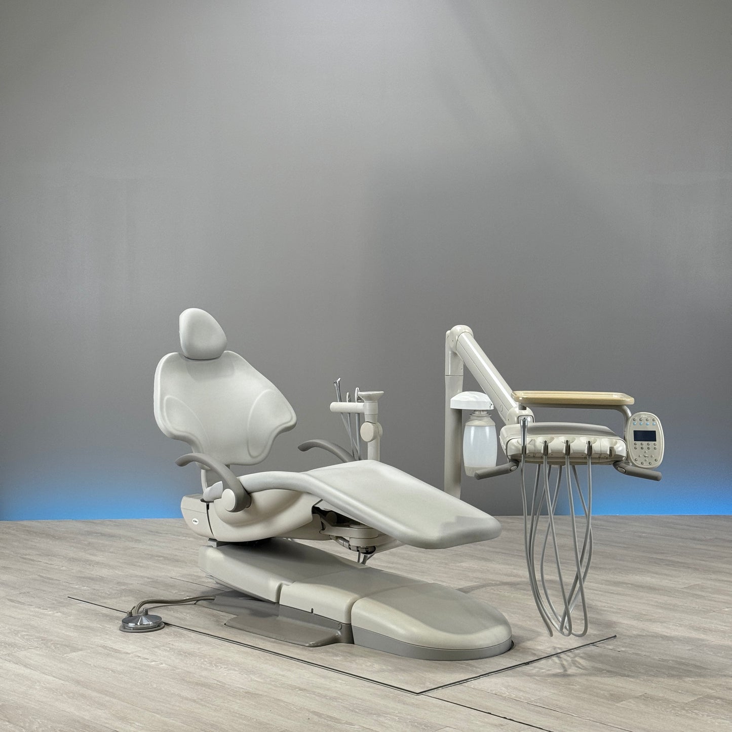 A‑dec 511R/532R Dental Chair Package