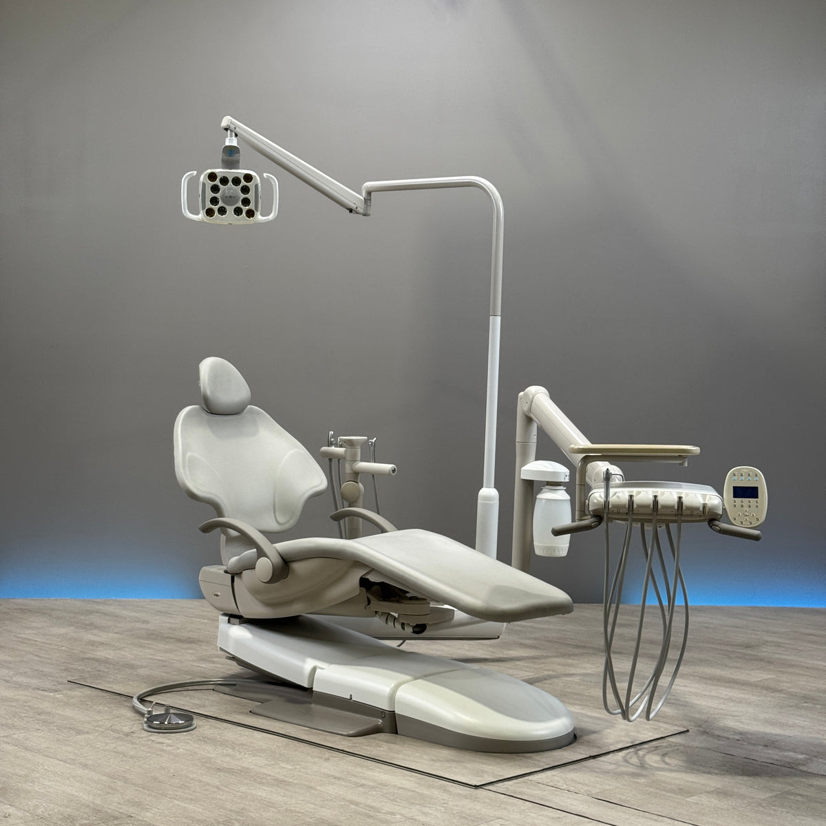 A‑dec 511R/532R Dental Chair Package