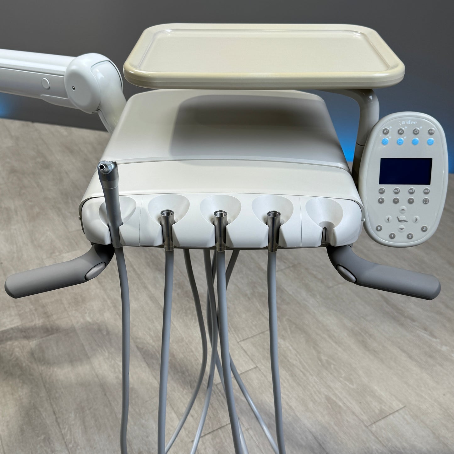 A‑dec 511R/532R Dental Chair Package
