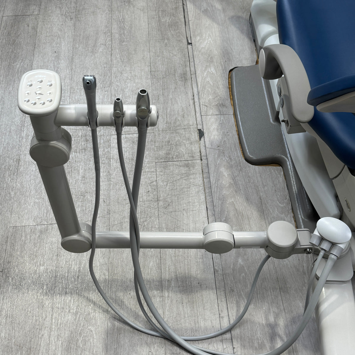 A‑dec 511R/532R Dental Chair Package
