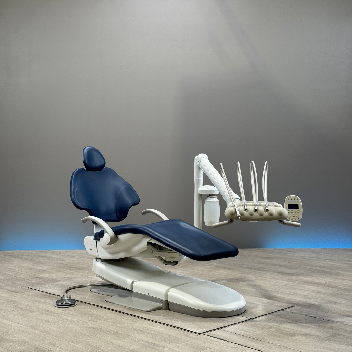 A‑dec 511R/533R Dental Chair Package