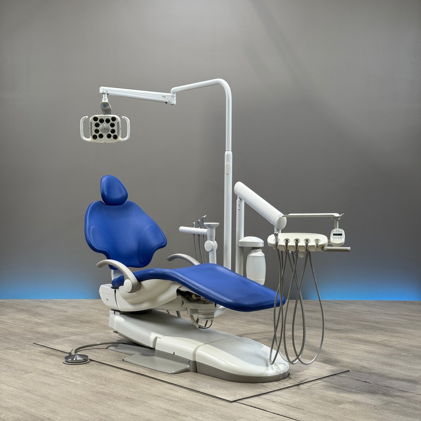 Ensemble chaise dentaire A‑dec 511R/332R