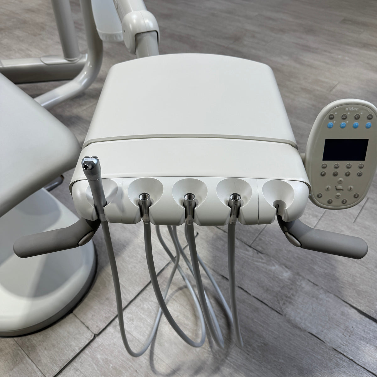 A‑dec 511R/532R Dental Chair Package