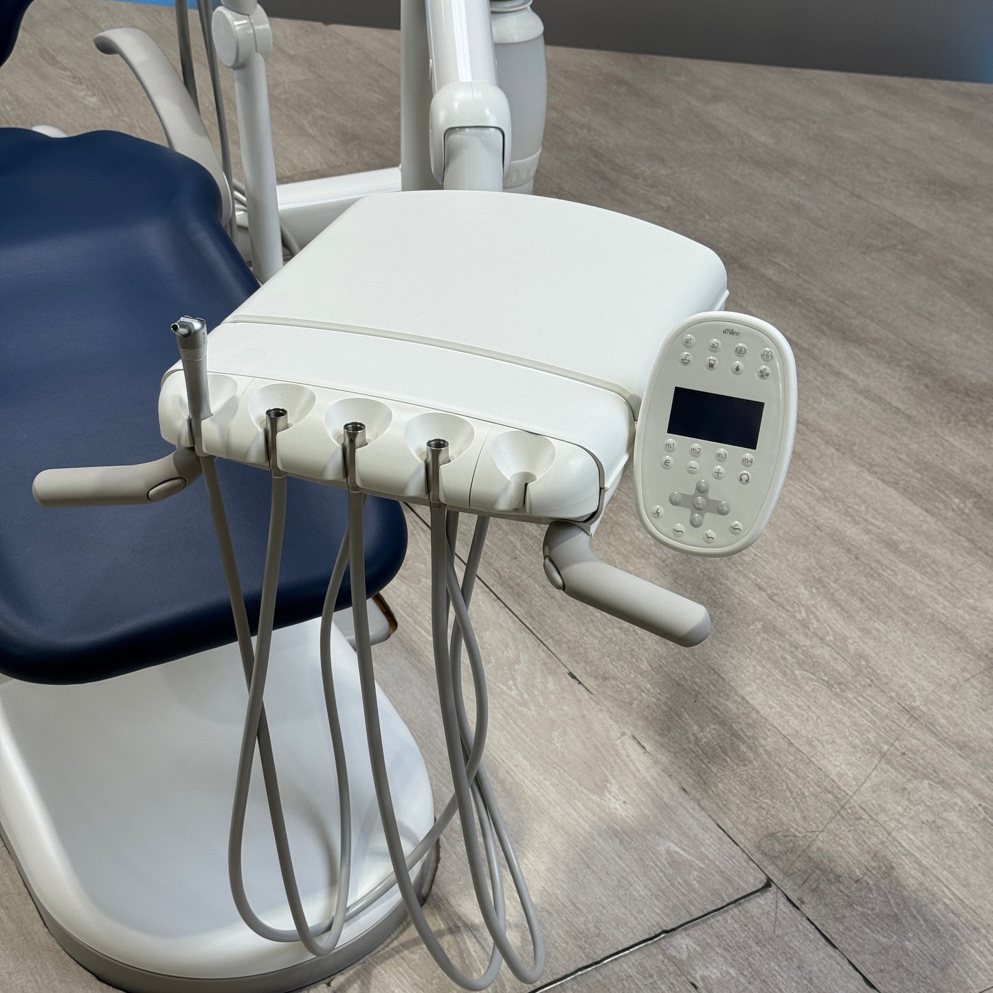 A‑dec 511R/532R Dental Chair Package