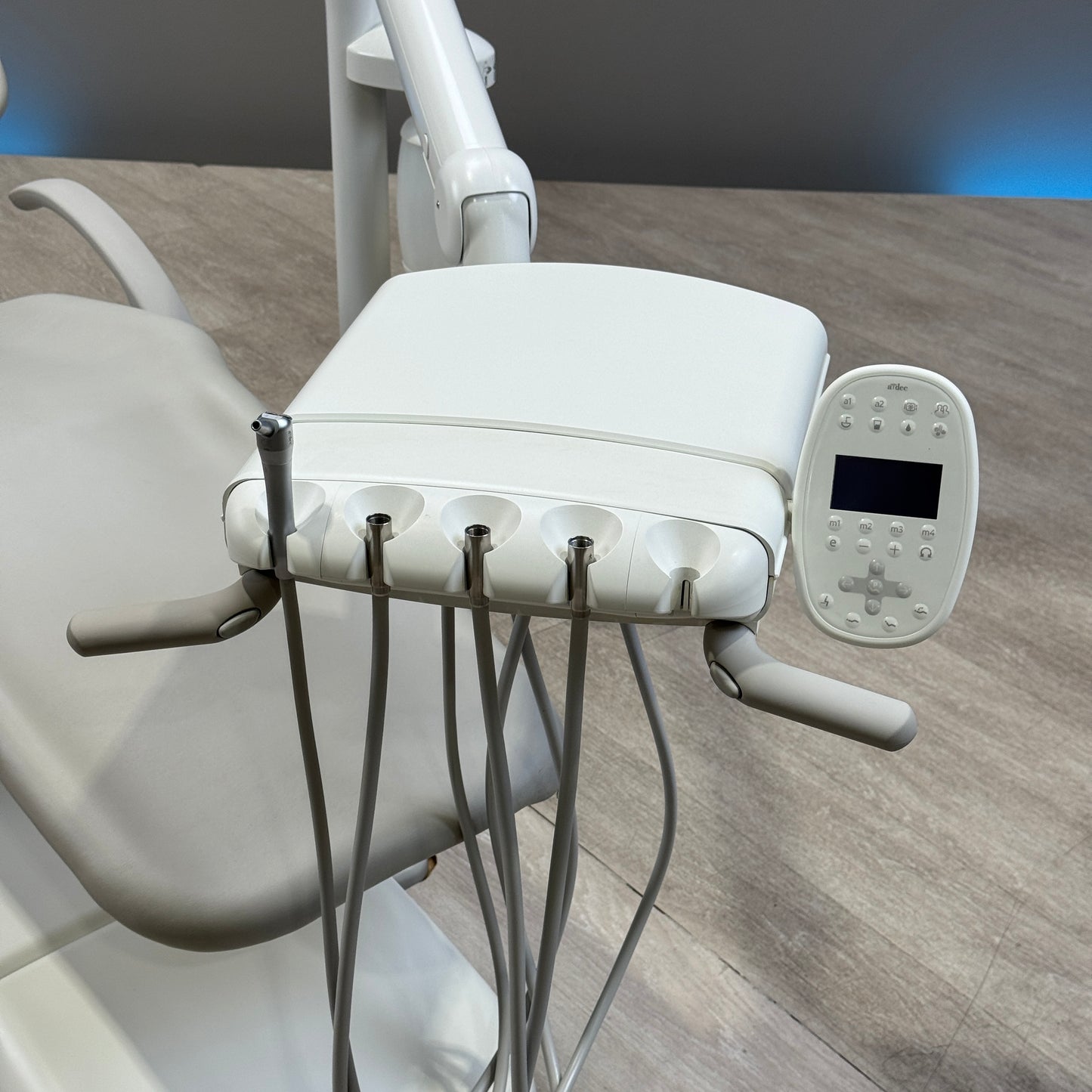 A‑dec 511R/532R Dental Chair Package