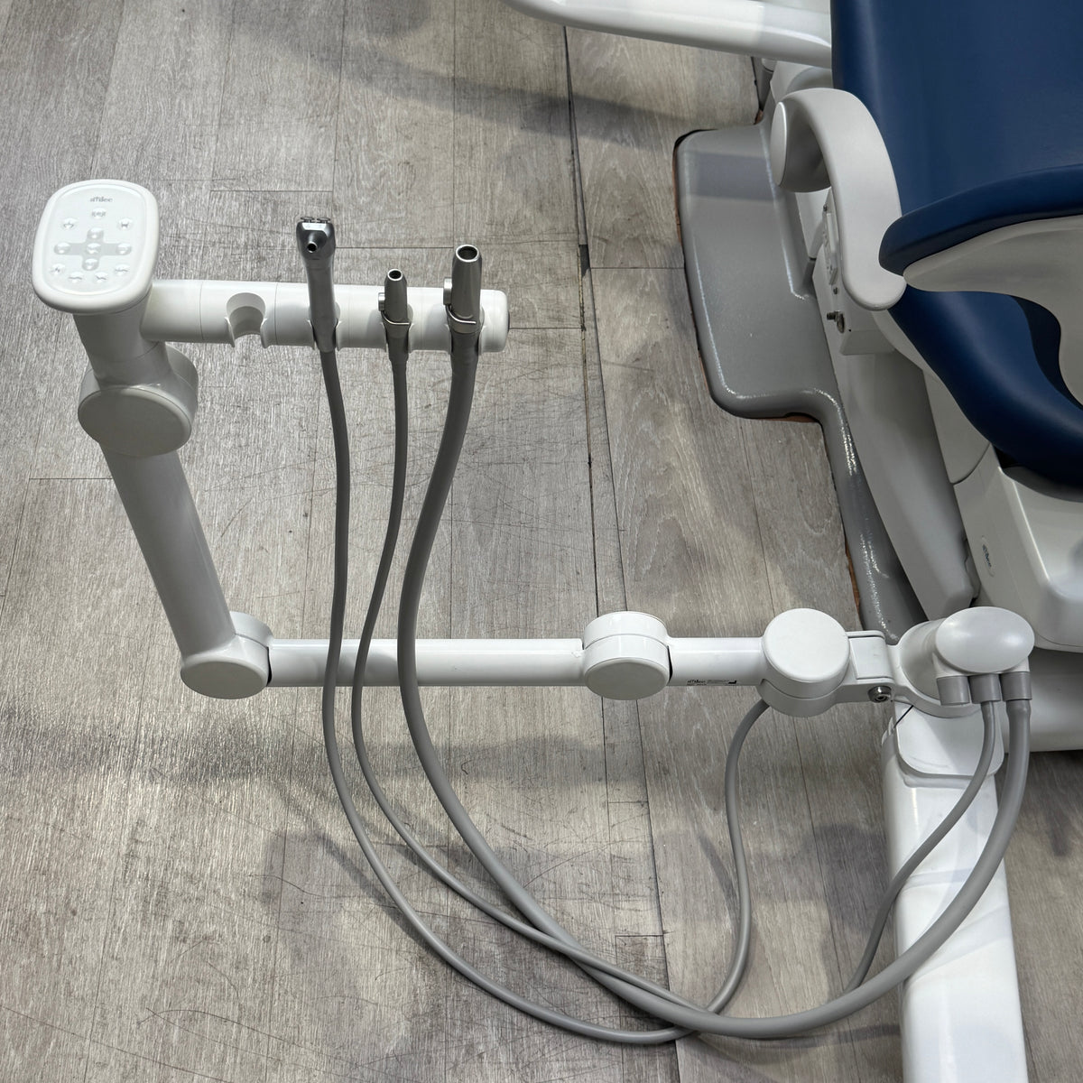 A‑dec 511R/532R Dental Chair Package