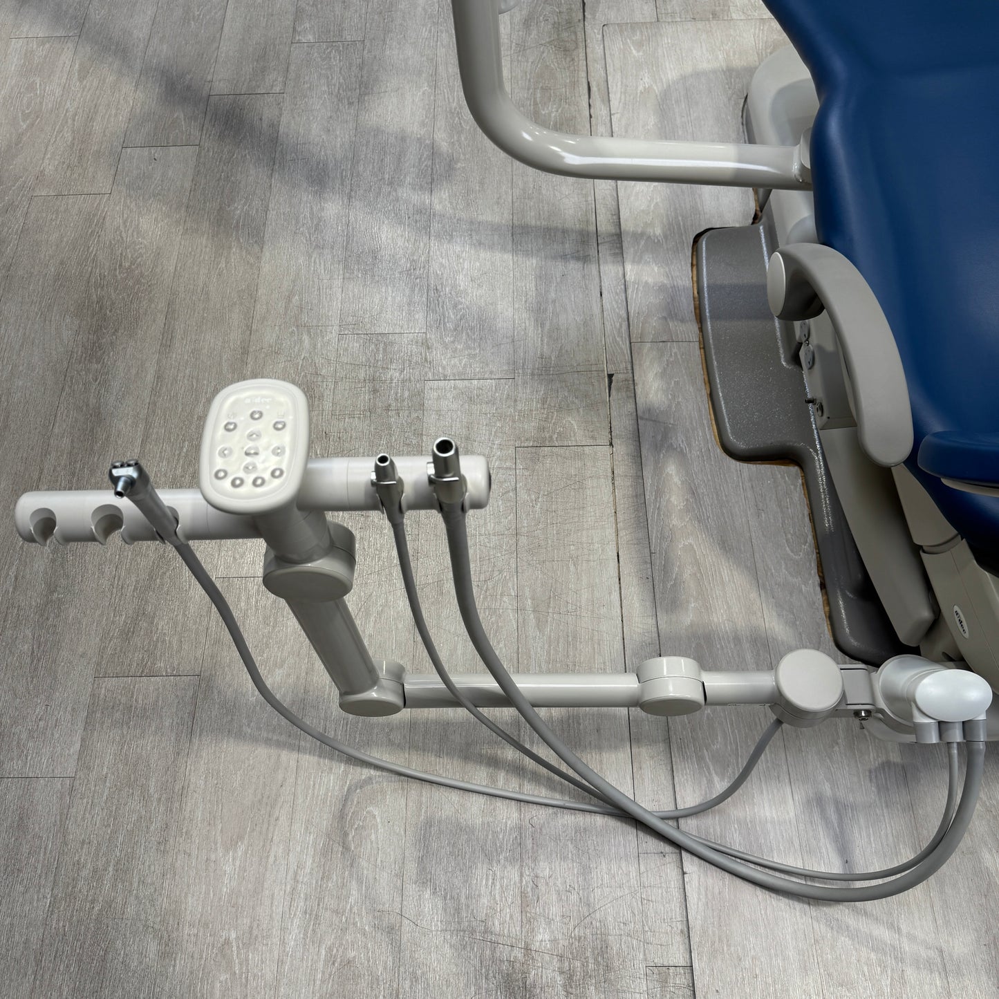 A‑dec 511R/532R Dental Chair Package